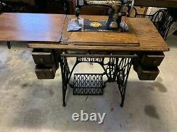 Refurbished Vintage Singer Sewing Machine Model 66 Serial # G5741932 yr. 1910