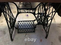 Refurbished Vintage Singer Sewing Machine Model 66 Serial # G5741932 yr. 1910