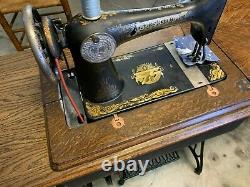 Refurbished Vintage Singer Sewing Machine Model 66 Serial # G5741932 yr. 1910
