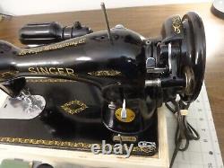 SERVICED 1947 SINGER 15-90 Sewing Machine withExtras Denim, Leather, Canvas