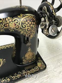 SERVICED Antique Vtg Singer 15 Sewing Machine Tiffany Gingerbread Treadle Head