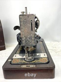 SERVICED Vtg Heavy Duty Singer 128 Sewing Machine La Vencedora, Bentwood Case