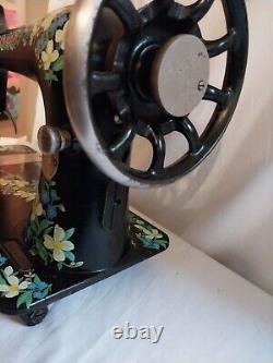 SINGER 127 floral 1913 GORGEOUS Machine Head. Untested