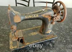 SINGER 1919 Sewing Machine for parts not working 14x9