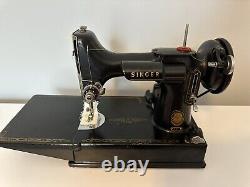 SINGER 221 Featherweight Sewing Machine