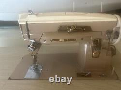 SINGER Model 403 Special SLANT-O-MATIC Sewing Machine withSewing Table 1958