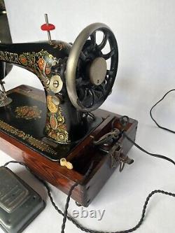 SINGER Red Eye Antique Vintage Sewing Machine Portable Rare With Case