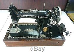 SINGER SEWING MACHINE MODEL 99K Knee Bar Lever Wood Case Accs 1927