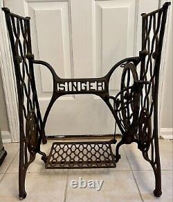 SINGER Sewing Machine Treadle Table Cast Iron Stand Legs Base Frame 1910