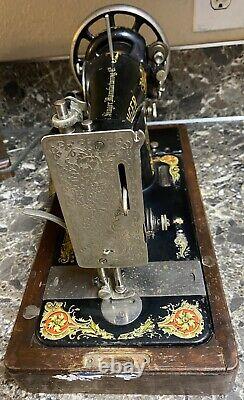 Singer 128 Sewing Machine Antique 1925 + Bentwood Case Kneebar Key Tested Used