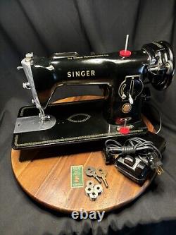 Singer 15-125 sewing machine