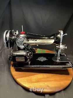 Singer 15 (1938) Sewing Machine