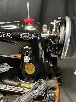 Singer 15 (1938) Sewing Machine