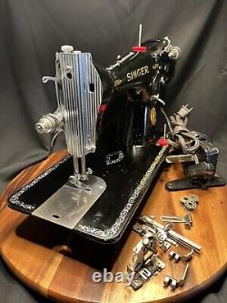 Singer 15-91 Sewing Machine