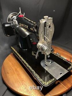 Singer 15-91 Sewing Machine