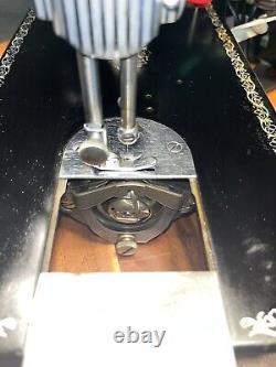 Singer 15-91 Sewing Machine