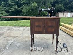 Singer 15-91 Sewing Machine In Foldable Wooden Cabinet (Runs Perfectly)