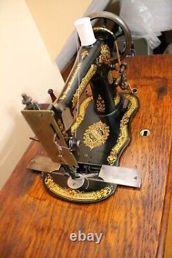 Singer 1891 Fiddle Back V. S. 2 Treadle sewing Machine