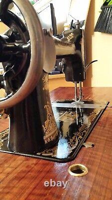Singer 1894 treadle sewing machine New to jonesboro ar area. Must sell