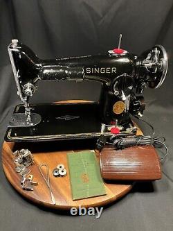 Singer 201-2 Sewing Machine