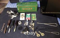 Singer 221 Featherlight Sewing Machine 1957 Excellent Condition