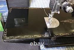 Singer 221 Featherlight Sewing Machine 1957 Excellent Condition