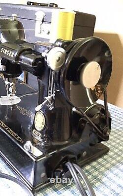 Singer 221 Featherlight Sewing Machine 1957 Excellent Condition