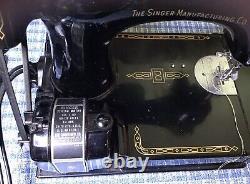 Singer 221 Featherlight Sewing Machine 1957 Excellent Condition