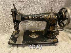 Singer 27 Sewing Machine With A Peacock