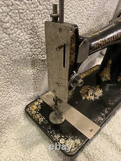 Singer 27 Sewing Machine With A Peacock