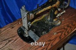 Singer 27 Vs2 Fiddle Base Long Shuttle Treadle Sewing Machine Serviced 1889