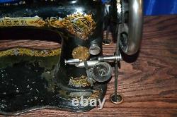 Singer 27 Vs2 Fiddle Base Long Shuttle Treadle Sewing Machine Serviced 1889