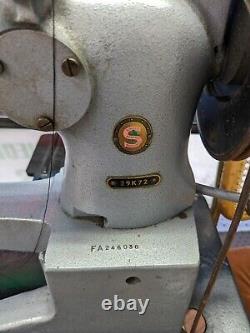 Singer 29k72 Antique Sewing Machine for leather and fabrics with base table