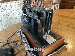 Singer 306M Antique Sewing Machine