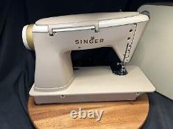 Singer 500A Rocketeer Sewing Machine