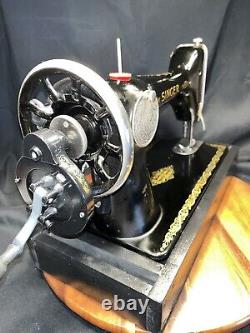 Singer 66 Hand Crank Sewing Machine