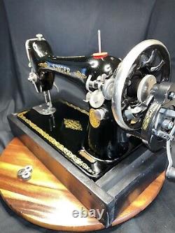 Singer 66 Hand Crank Sewing Machine