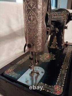 Singer 66 RED EYE 1913 Sewing Machine Head