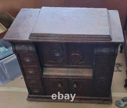 Singer 66 Red Eye 1910 with Drawing Room Cabinet 22 S# G768023