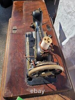 Singer 66 Red Eye Treadle Head Sewing Machine 1910 Pedestal Cast Iron