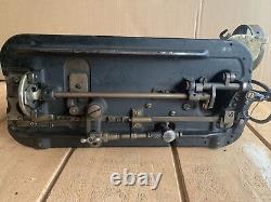 Singer 68-7 Lock Stitch Button 1920's Industrial sewing machine sold as is