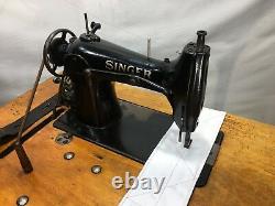 Singer 95k40 Antique Lockstitch Industrial Sewing Machine