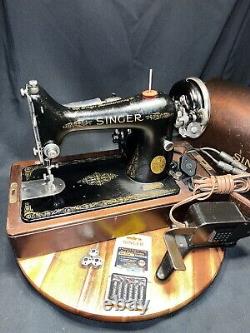Singer 99 Sewing Machine with Bentwood Case
