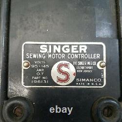 Singer AK528795 Sewing Machine TURNS ON NEEDS NEW PEDAL ANTIQUE RARE
