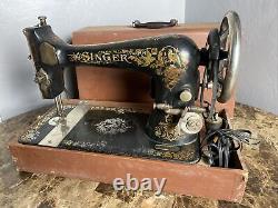Singer Antique 1907 Model 27 Sewing Machine w Case Pheasant Design Rare