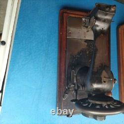 Singer Antique Hand-cranked Sewing Machine Vintage Retro 1870s from Japan withCase