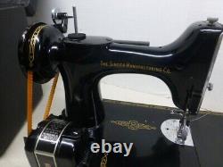 Singer Featherweight 221 Sewing Machine 1957 Am700098 Super Nice-works Great