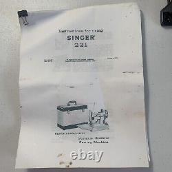 Singer Featherweight Sewing Machine with Pedal Cat 3-110 Black Gold 221 style
