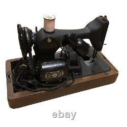 Singer Model 128 Sewing Machine Portable Antique Dec 1949 Bentwood AJ263206