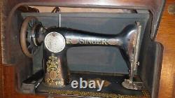 Singer Model 66 Sewing Machine Antique 1920 treadle works Iron legs wood cabinet